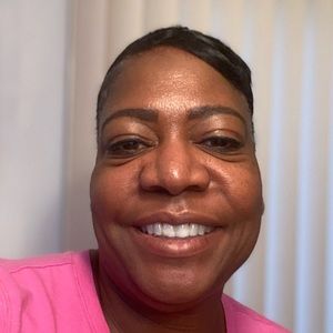 Meet your Posher, Daphne